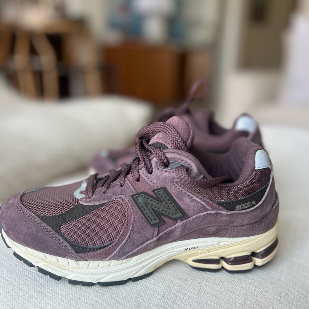 New Balance brand new 2002r sneakers
